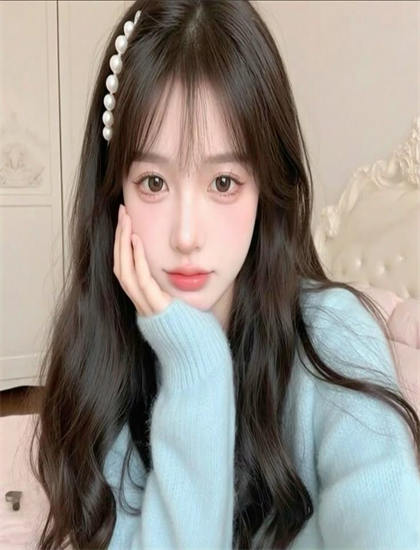 批判的探索《吧女斯特拉》的奥秘值得回味的：隐藏细节与深层意义